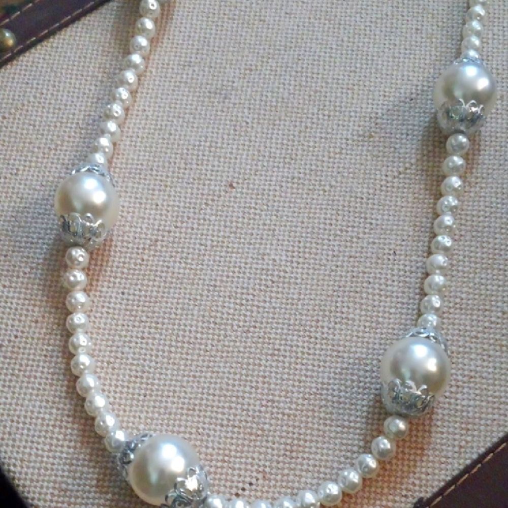 Elegant Faux Textured Pearl and Silver 15" Necklace